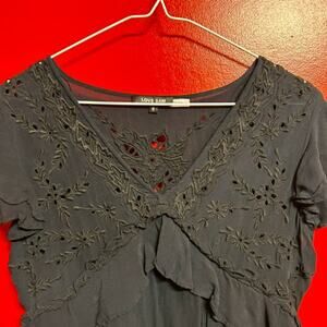 Love Sam - Embroidered V-neck Ruffled Empire Short Sleeve Top. (S)